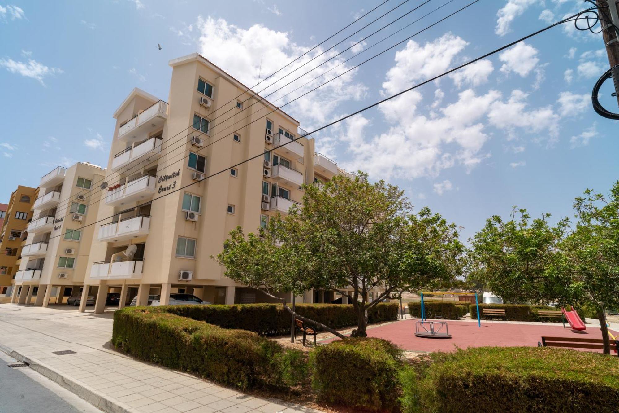 דירות לרנקה Kave Blue Mackenzie 1 Bdr Flat With Pool מראה חיצוני תמונה
